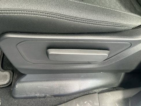 New 2026 RAM 1500 Express AWD/4WD image 18