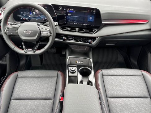 New 2026 Chevrolet Equinox RS w/ Convenience Package III AWD/4WD image 13
