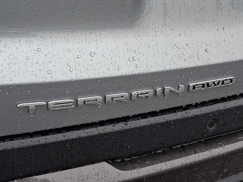 New 2026 GMC Terrain Elevation image 11