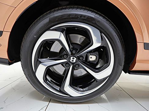 Certified 2023 Bentley Bentayga AWD/4WD image 57