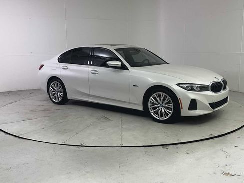 Used 2023 BMW 330e xDrive w/ Premium Package image 8