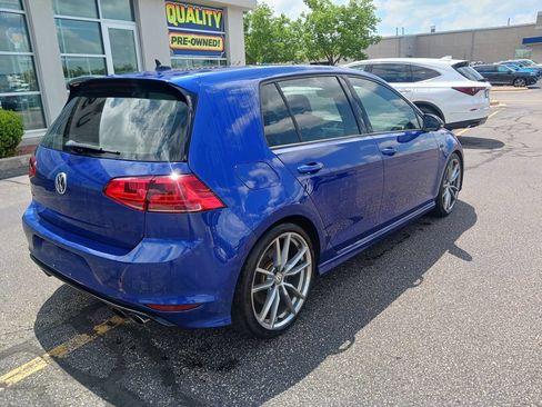 Used 2017 Volkswagen Golf R 4-Door AWD/4WD image 3
