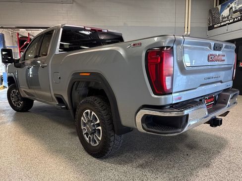 Used 2024 GMC Sierra 2500 SLE AWD/4WD image 4