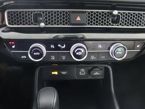 Used 2024 Honda Civic EX-L image 15