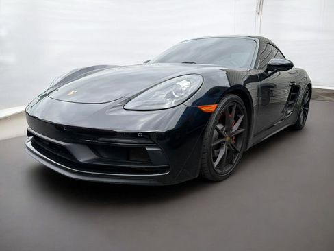 Used 2018 Porsche 718 Cayman GTS image 11