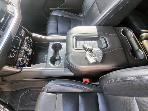 Used 2021 Chevrolet Tahoe RST RWD image 10