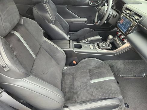 Used 2024 Toyota GR86 Premium RWD image 14