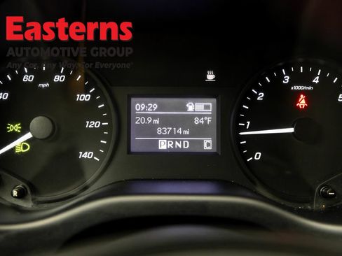 Used 2022 Mercedes-Benz Metris image 15