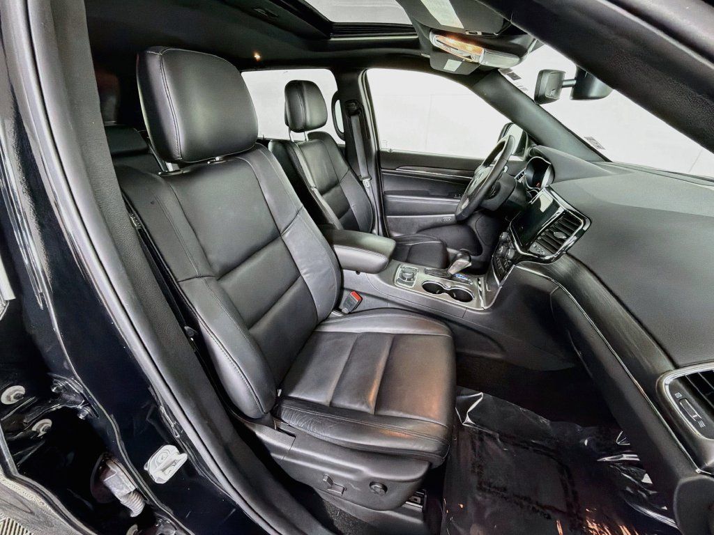 Used 2021 Jeep Grand Cherokee Limited AWD/4WD image 29