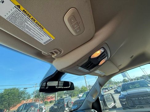Used 2020 RAM 1500 Big Horn AWD/4WD image 25