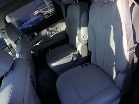 New 2026 Kia Sorento SX FWD image 15