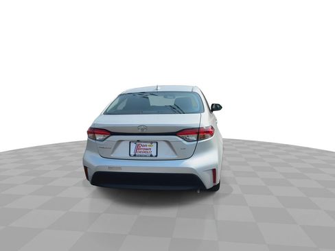 Used 2024 Toyota Corolla LE FWD image 38