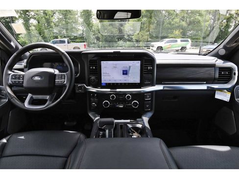 Used 2025 Ford F150 Lariat w/ Equipment Group 502A High AWD/4WD image 7