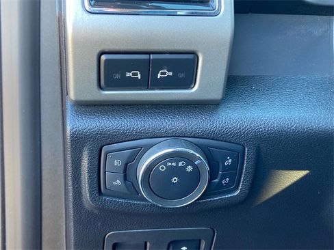 Used 2018 Ford F150 Lariat w/ Equipment Group 502A Luxury image 20