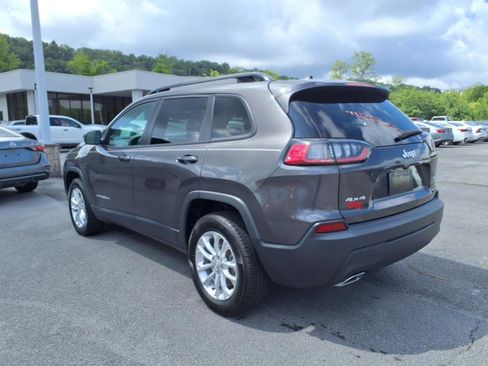 Used 2022 Jeep Cherokee Latitude Lux image 3