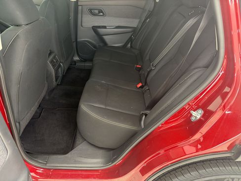Used 2023 Nissan Rogue S FWD image 22