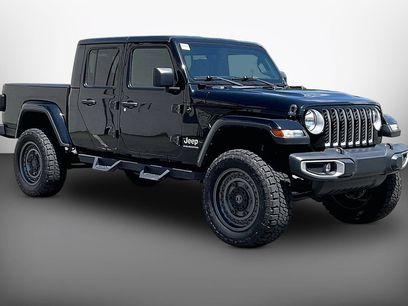 Used 2023 Jeep Gladiator Overland