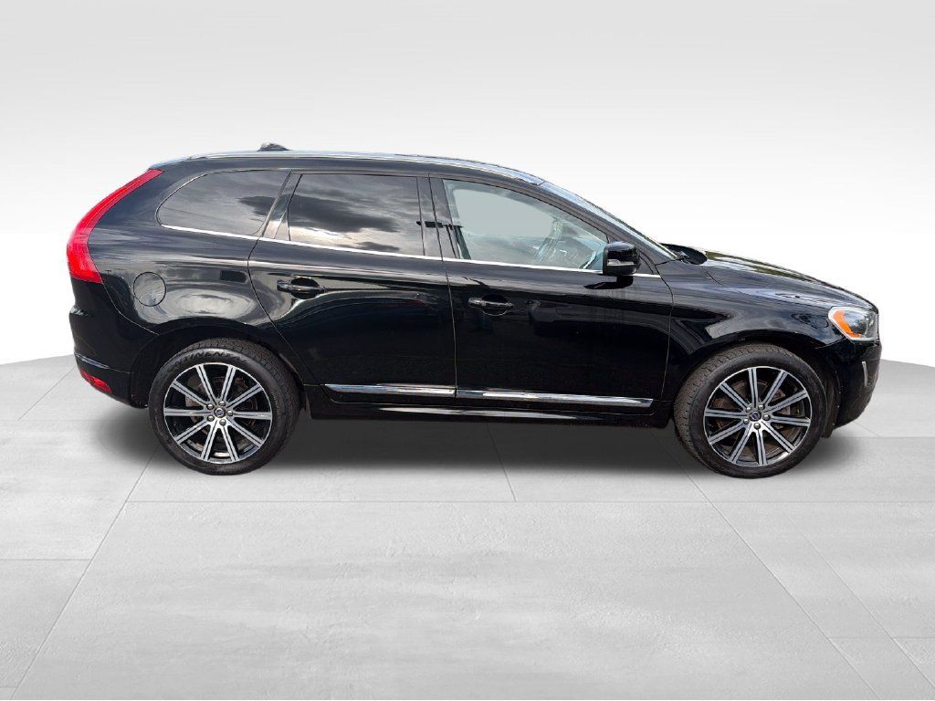 Used 2017 Volvo XC60 T6 Inscription w/ Preferred Option Package AWD/4WD image 8