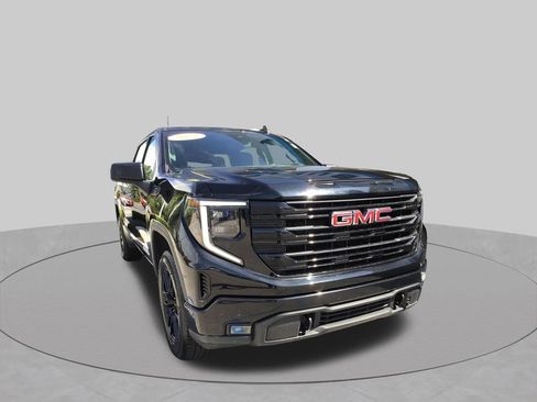 Used 2022 GMC Sierra 1500 Elevation AWD/4WD image 3
