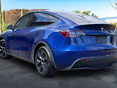 Used 2025 Tesla Model Y Long Range RWD image 13