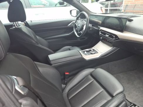 Used 2025 BMW 430i Convertible image 3