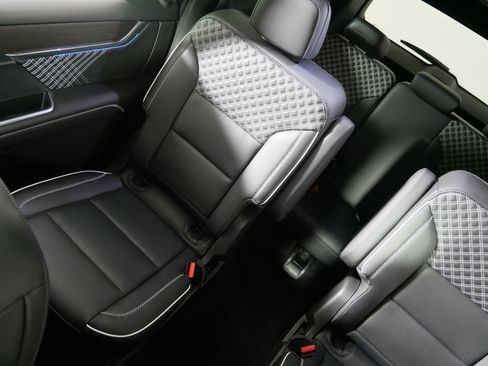 Used 2024 GMC Acadia Denali w/ LPO, Floor Liner Package image 12