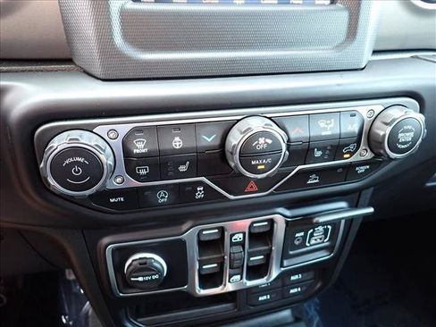 Used 2022 Jeep Wrangler Unlimited Sport AWD/4WD image 17