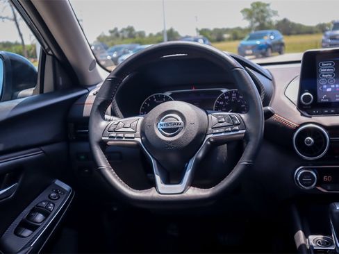 Used 2023 Nissan Sentra SR w/ Trunk Package image 21