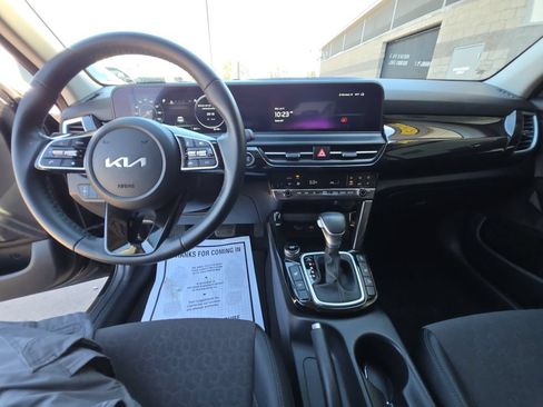 Used 2024 Kia Seltos S AWD/4WD image 21