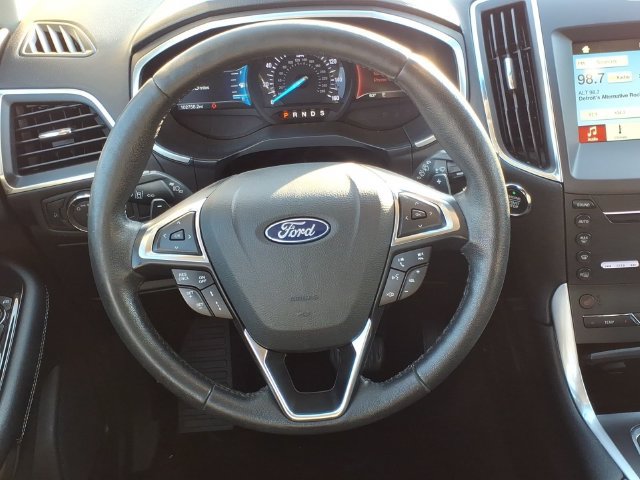 Used 2018 Ford Edge Titanium w/ Ford Safe & Smart Package AWD/4WD image 10