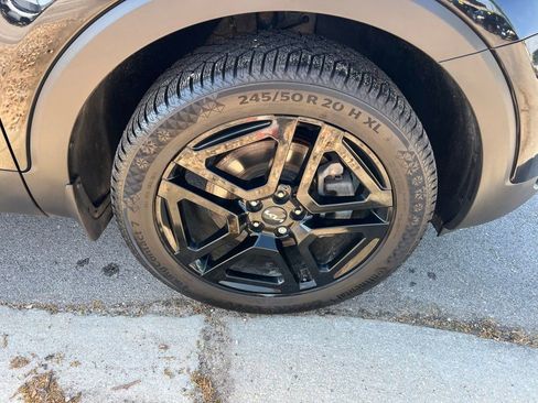 Used 2023 Kia Telluride AWD image 13