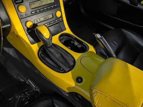 Used 2006 Chevrolet Corvette Coupe image 15