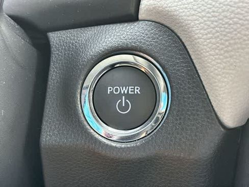 Used 2025 Toyota RAV4 XLE w/ Convenience Package AWD/4WD image 11