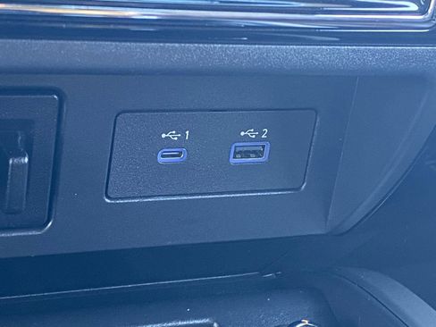 Used 2020 Nissan Titan Platinum Reserve w/ Moonroof Package image 30