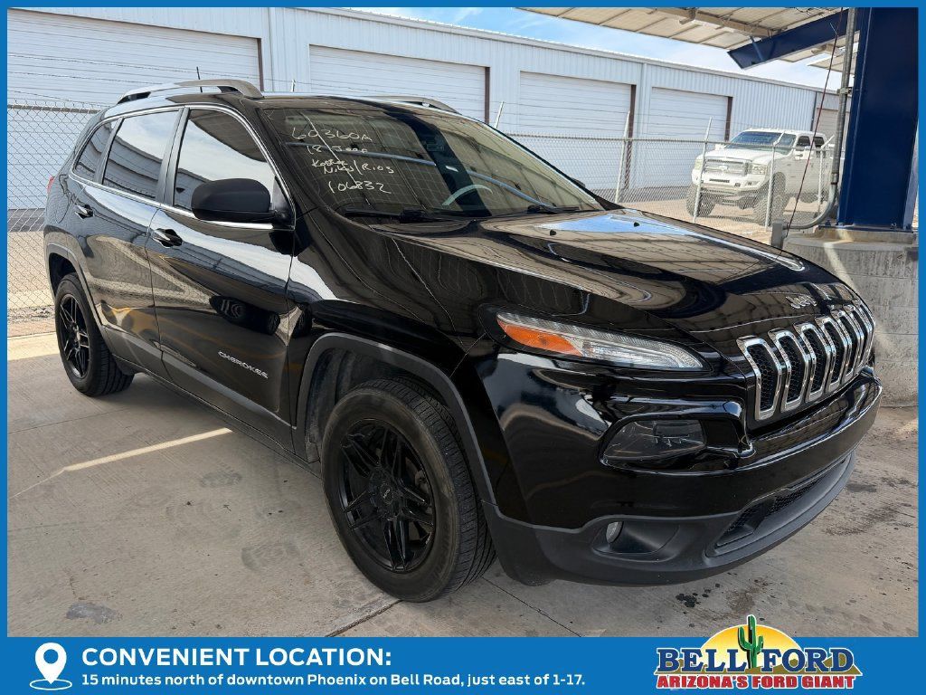 Used 2018 Jeep Cherokee Latitude Plus FWD image 5