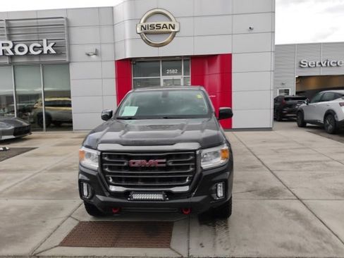 Used 2022 GMC Canyon AT4 image 2