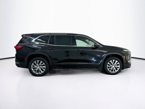 Used 2025 Buick Enclave Preferred AWD/4WD image 10