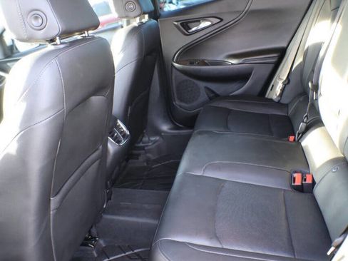 Used 2016 Chevrolet Malibu Premier w/ Driver Confidence Package II image 17