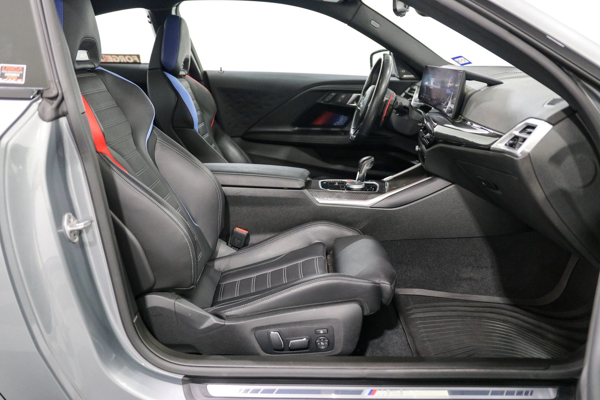 Used 2025 BMW M2 w/ Lighting Package RWD image 21