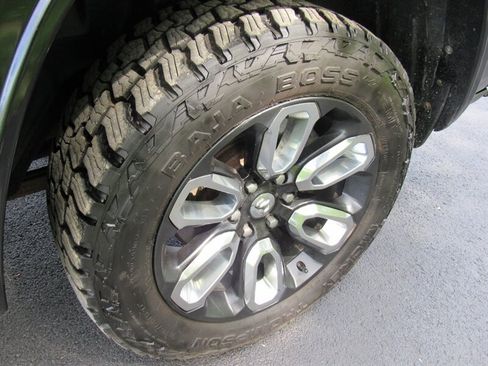 Used 2019 RAM 1500 Sport w/ Level 2 Equipment Group AWD/4WD image 10