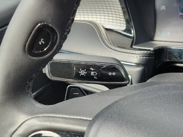 Used 2023 Lincoln Corsair AWD w/ Equipment Group 101A image 13