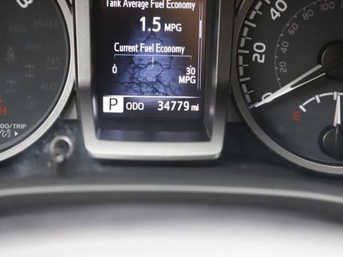 Used 2023 Toyota Tacoma TRD Off-Road image 30