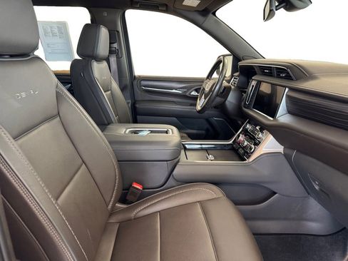 Used 2022 GMC Yukon Denali AWD/4WD image 17
