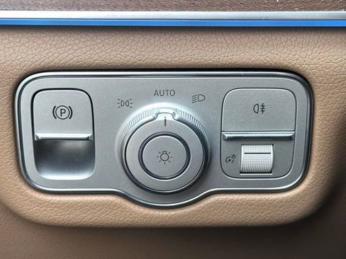 Certified 2025 Mercedes-Benz GLE 350 4MATIC image 23