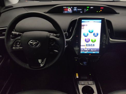 Used 2020 Toyota Prius Prime Limited FWD image 22