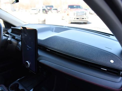 Used 2025 Ford Mustang Mach-E Premium w/ Sport Appearance Package image 15