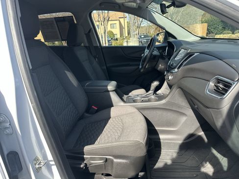 Used 2021 Chevrolet Equinox LT AWD/4WD image 22