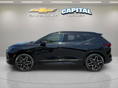 Used 2023 Chevrolet Blazer RS w/ Driver Confidence II Package FWD image 3