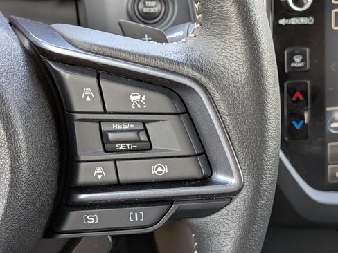 Certified 2025 Subaru Forester Limited image 26