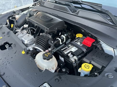 Used 2024 Jeep Compass Limited image 30